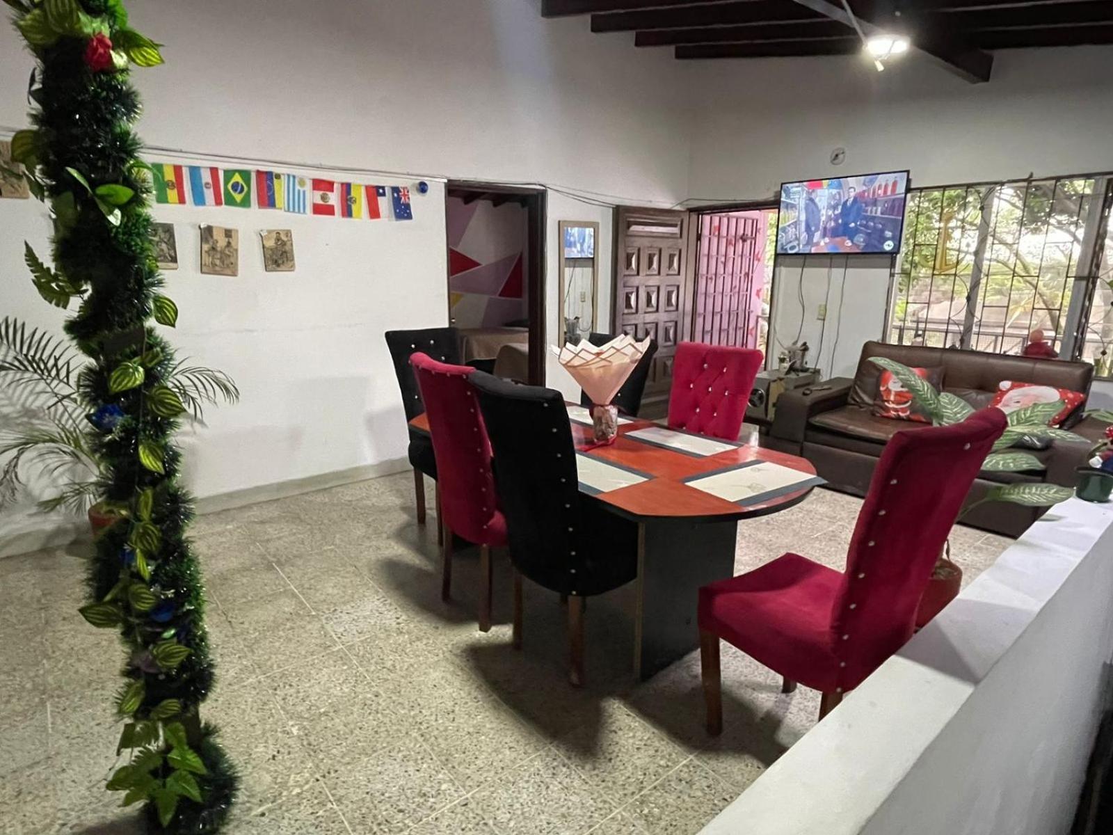 Hostel Urban City Medellín Eksteriør bilde